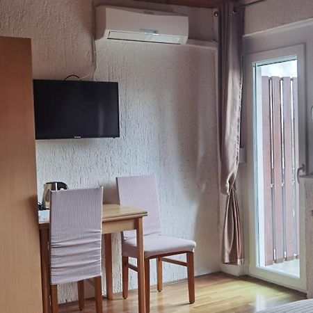 House Viktoria Hotell Selište Drežničko Eksteriør bilde