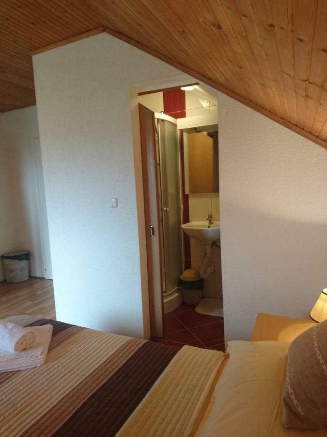 House Viktoria Hotell Selište Drežničko Eksteriør bilde