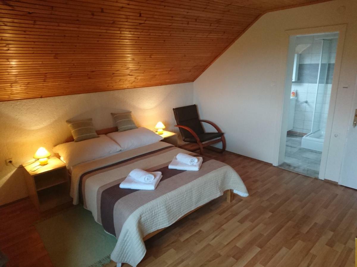 House Viktoria Hotell Selište Drežničko Eksteriør bilde